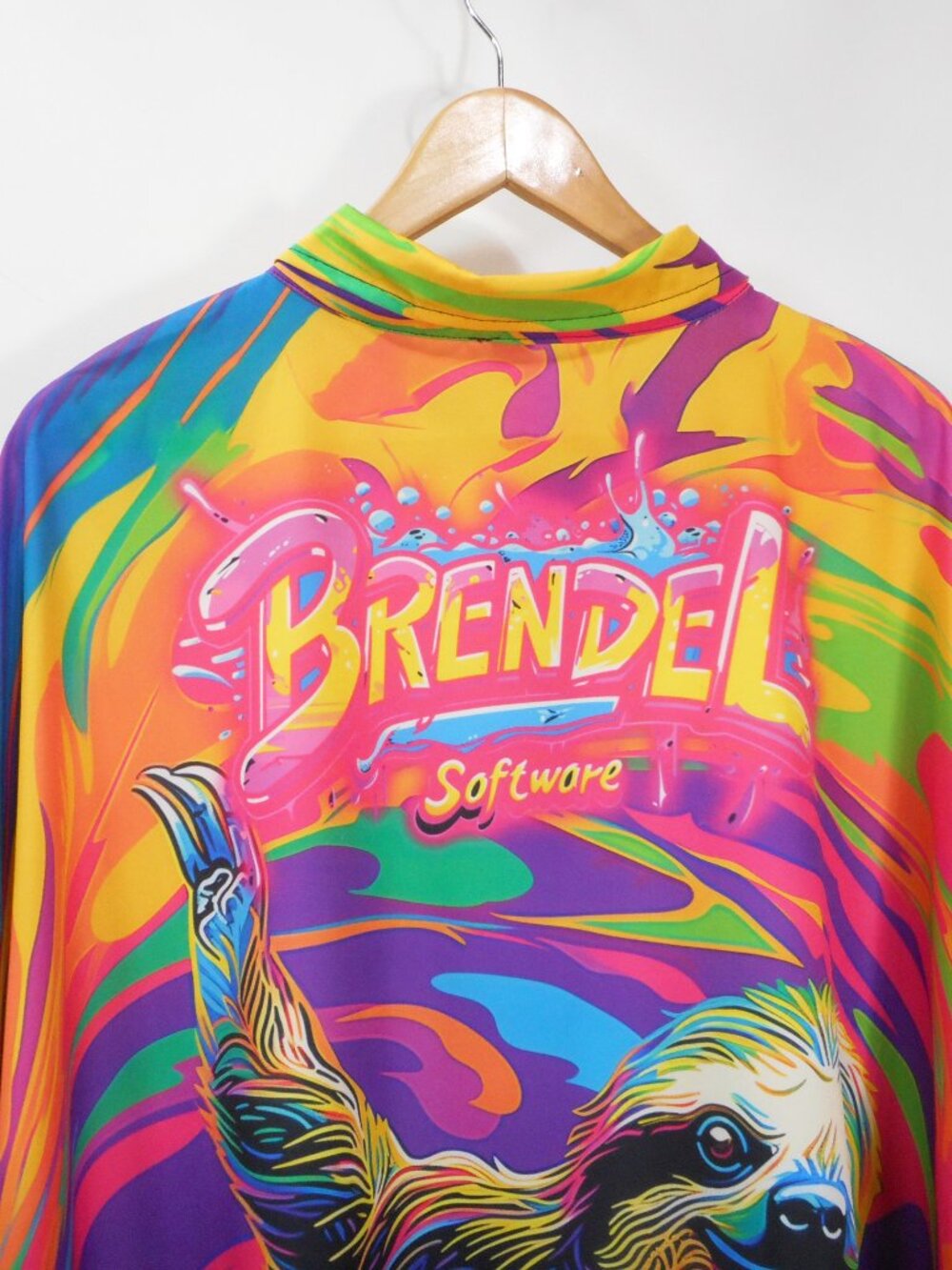 Colorful Button-up Shirt Men's size 6XL Sloth on Skateboard Brendel Software - Picture 4 of 10